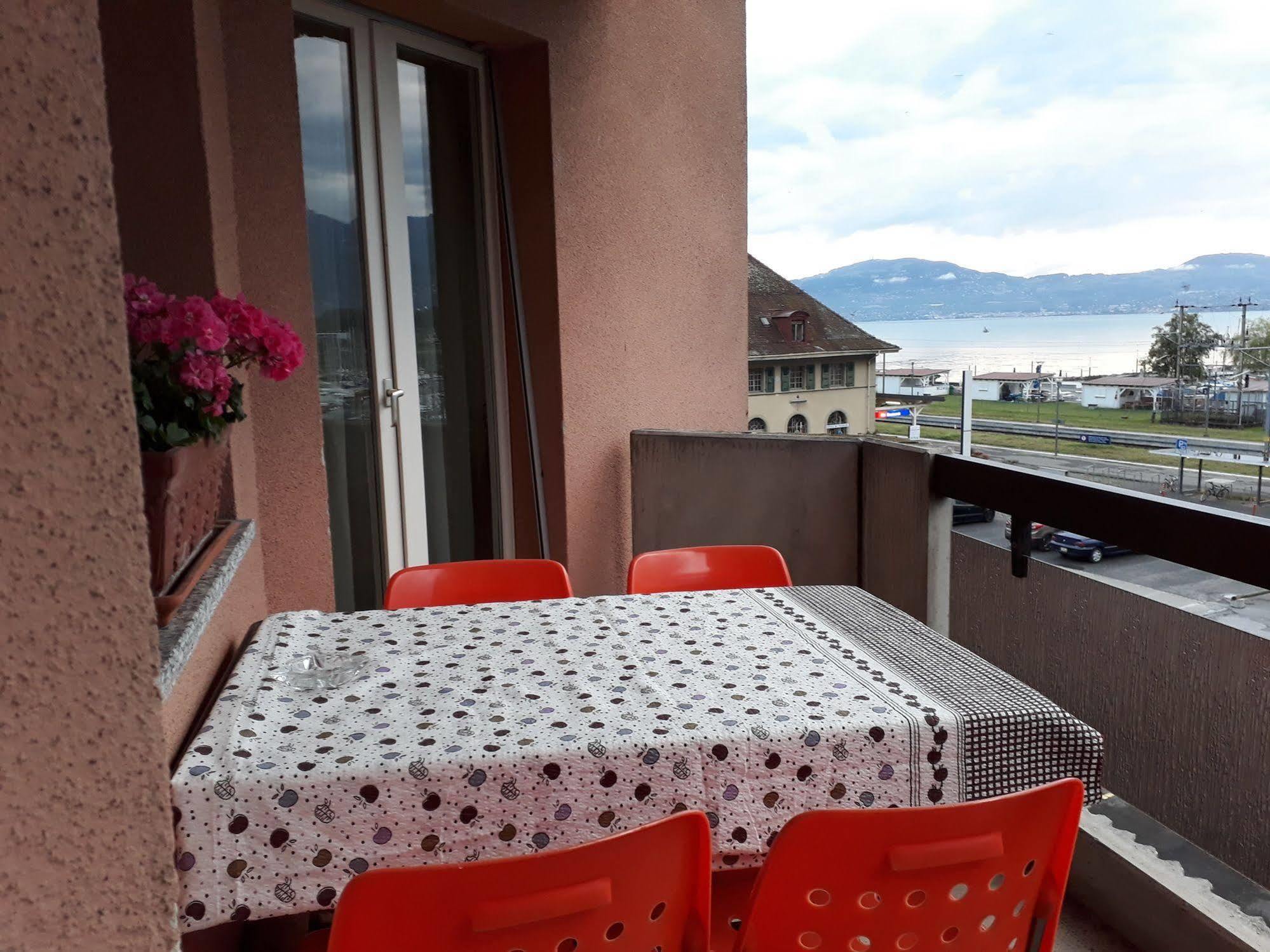 Port-Valais Le Lacustre 4Th Floor מראה חיצוני תמונה